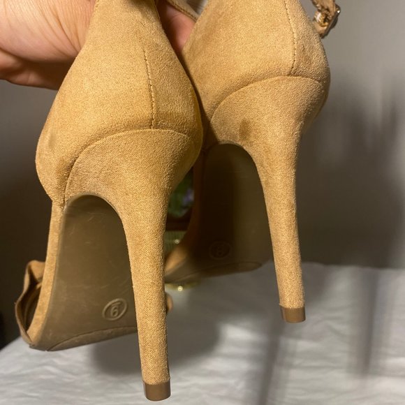 NWT Ruffle Open Toe Heel - Picture 6 of 6